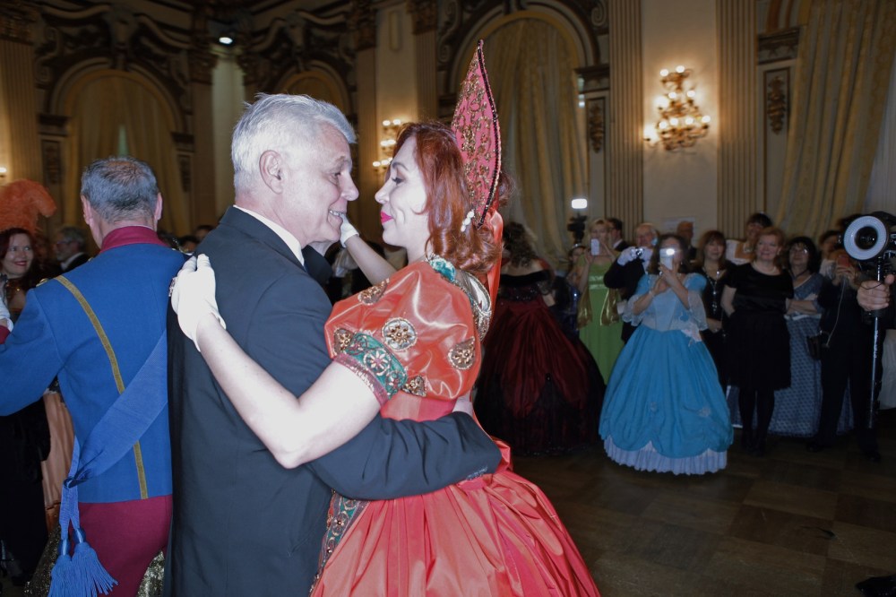 Bolshoj-russkij-bal6